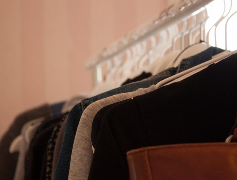 Como as Etiquetas Antifurto Podem Aumentar a Segurança em Lojas de Vestuário
